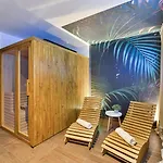 Villa Crowonder Adriana - With Heated Swimming Pool, Jacuzzi And Sauna *