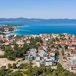 Crowonder Adriana - With Heated Swimming Pool, Jacuzzi And Sauna * Zára
