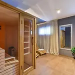 Crowonder Adriana - With Heated Swimming Pool, Jacuzzi And Sauna * Zára