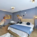 Villa Crowonder Adriana - With Heated Swimming Pool, Jacuzzi And Sauna Zára