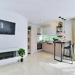 Crowonder Adriana - With Heated Swimming Pool, Jacuzzi And Sauna * Zára