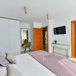 Villa Crowonder Adriana - With Heated Swimming Pool, Jacuzzi And Sauna *