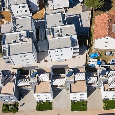 Villa Crowonder Adriana - With Heated Swimming Pool, Jacuzzi And Sauna Zadar