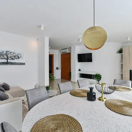 Crowonder Adriana - With Heated Swimming Pool, Jacuzzi And Sauna * Zadar