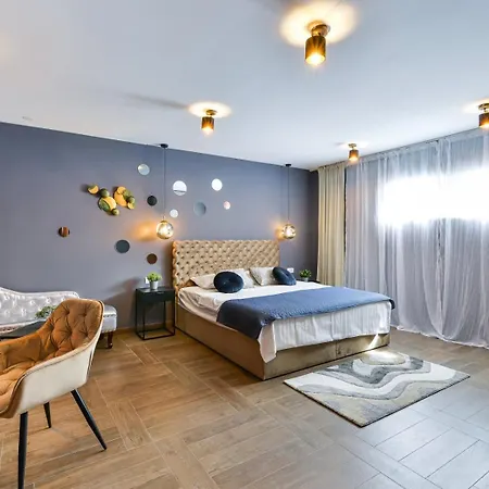 Villa Crowonder Adriana - With Heated Swimming Pool, Jacuzzi And Sauna *