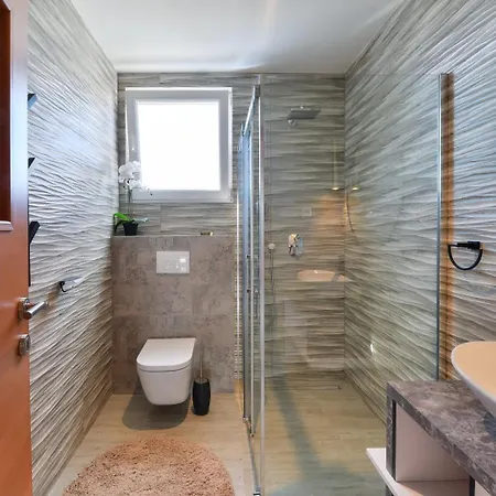 Crowonder Adriana - With Heated Swimming Pool, Jacuzzi And Sauna * Zadar