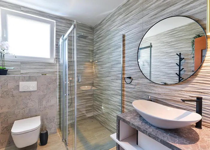 Crowonder Adriana - With Heated Swimming Pool, Jacuzzi And Sauna