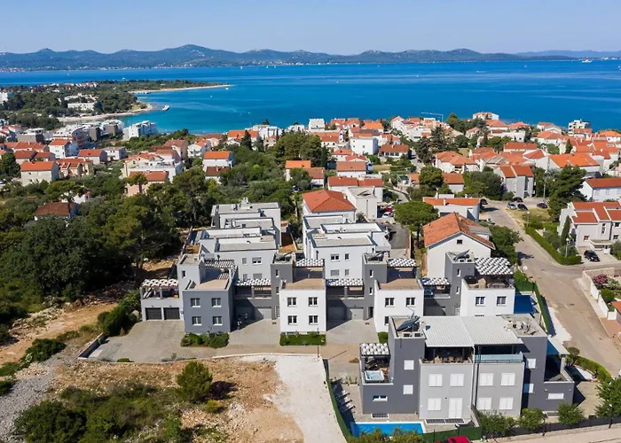 Villa Crowonder Adriana - With Heated Swimming Pool, Jacuzzi And Sauna