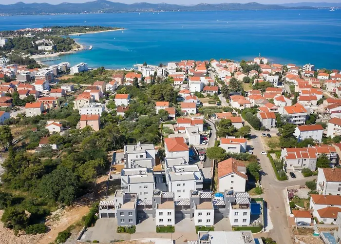 Crowonder Adriana - With Heated Swimming Pool, Jacuzzi And Sauna *