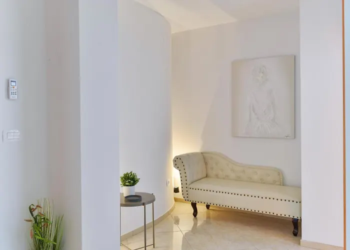 Villa Crowonder Adriana - With Heated Swimming Pool, Jacuzzi And Sauna *