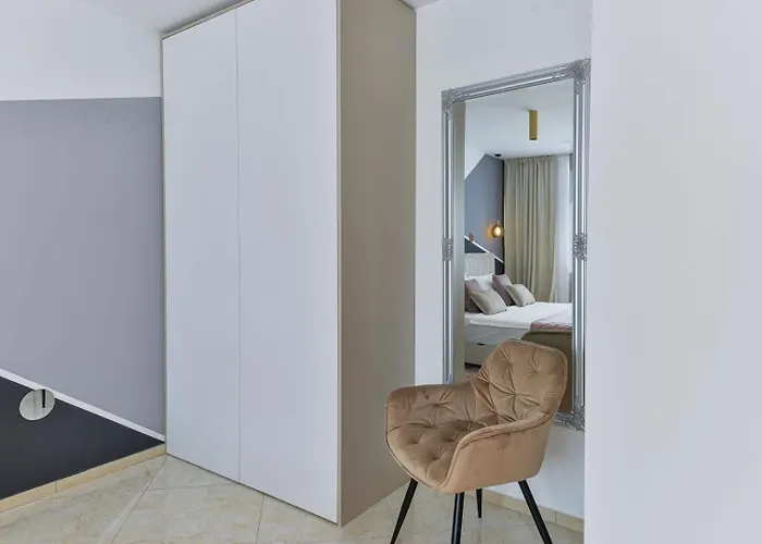 Crowonder Adriana - With Heated Swimming Pool, Jacuzzi And Sauna *