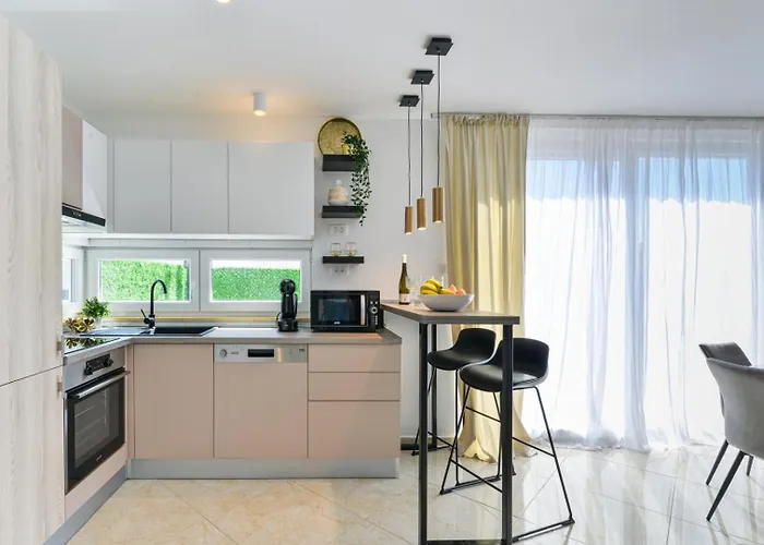 Villa Crowonder Adriana - With Heated Swimming Pool, Jacuzzi And Sauna