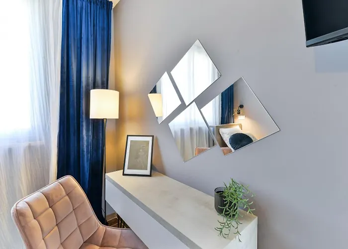 Villa Crowonder Adriana - With Heated Swimming Pool, Jacuzzi And Sauna Zara